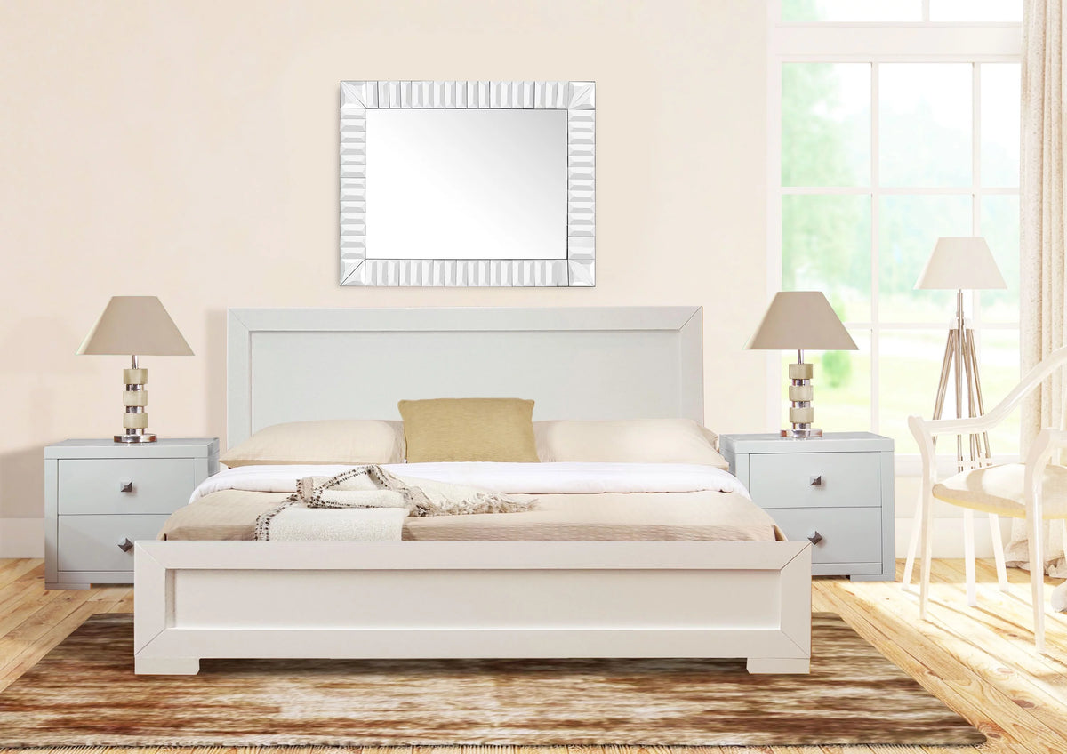 King Black Paneled Bedroom Set T57879
