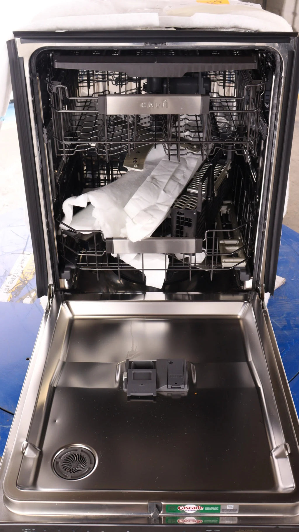 24 In. Matte White Built-In Tall Tub Dishwasher with Stainless-Steel Tub L213942