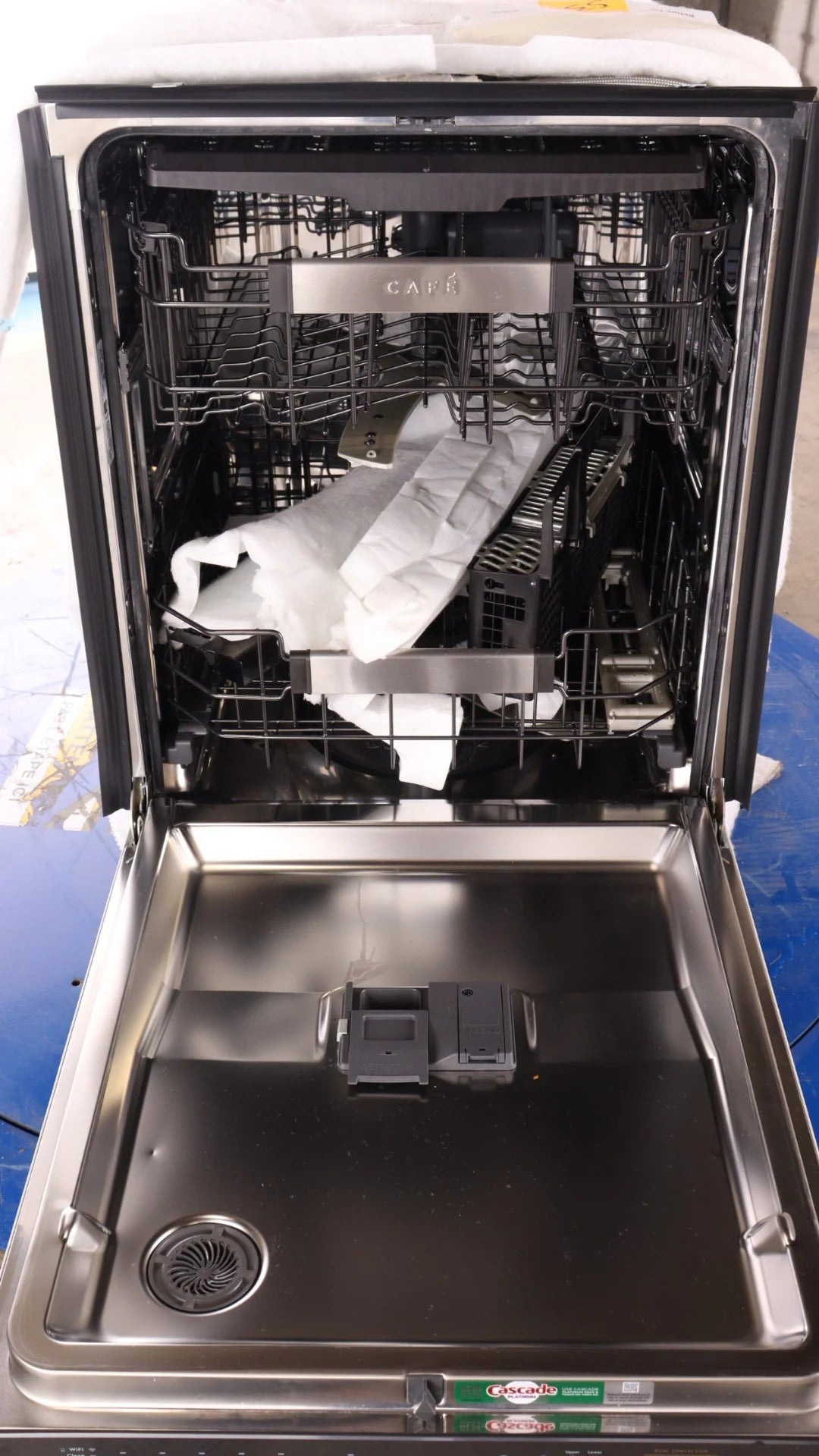 24 In. Matte White Built-In Tall Tub Dishwasher with Stainless-Steel Tub L213942