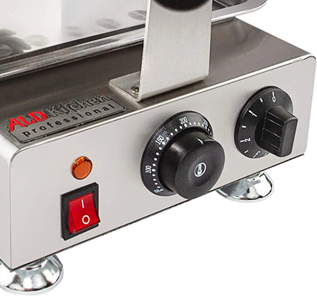 Rotating Nonstick Waffle Iron W22138