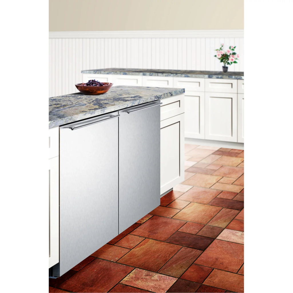 Built-in Undercounter All-Freezer with Icemaker Q4177