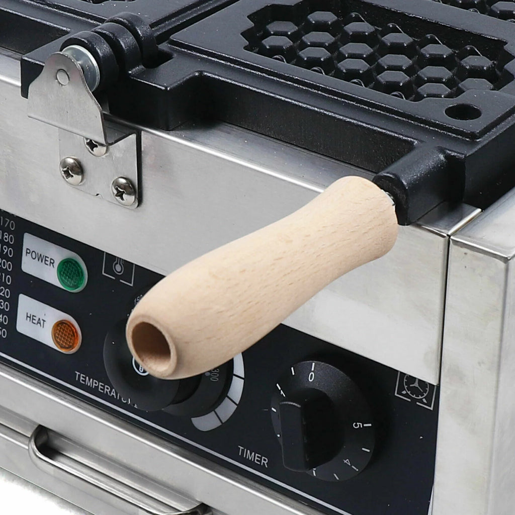 Nonstick Electric Waffle Maker 1500W N490622