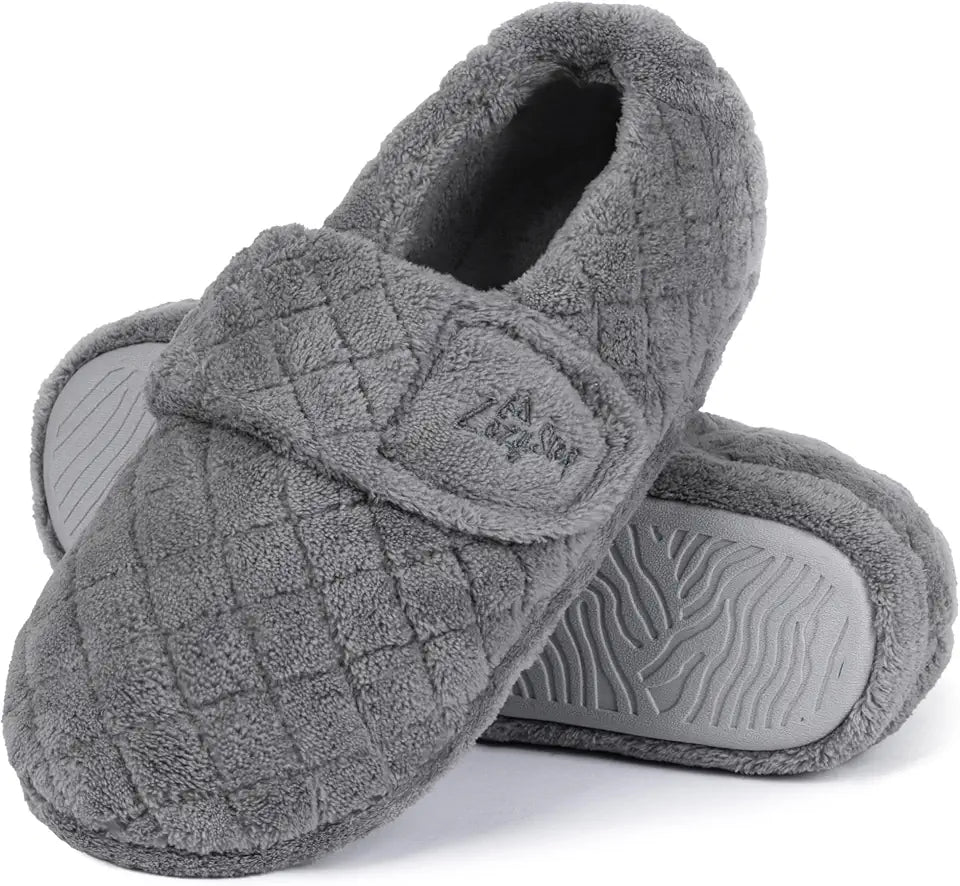 Women's Adjustable Wide Widths Slipper U981636