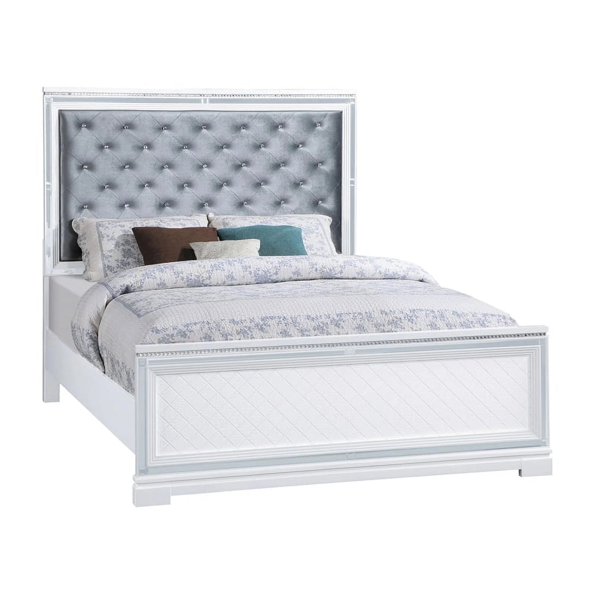 4-Piece Wood California King Bedroom Set in White K777485