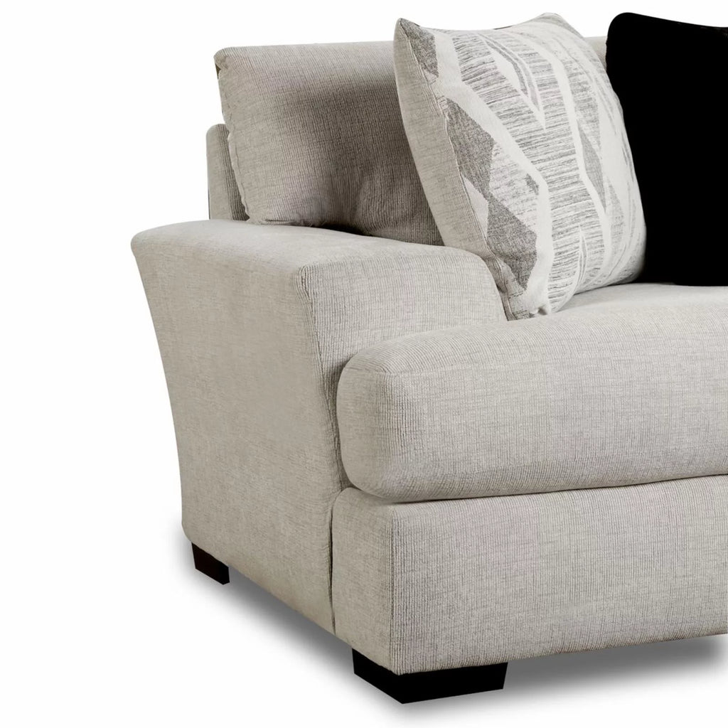 Wood Sofa with 4 Pillows C776909