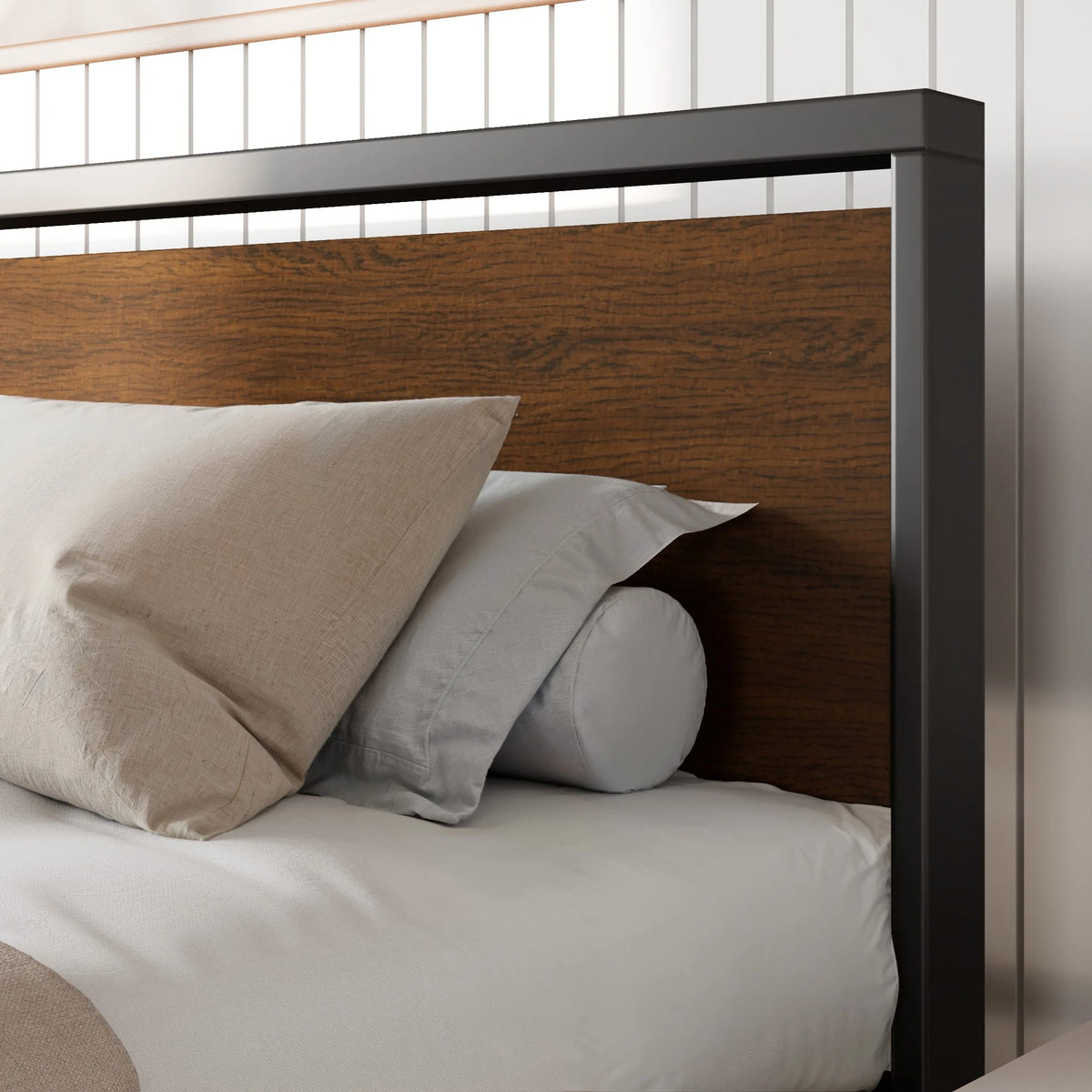 Queen Size Metal Platform Bed Frame with Wooden Headboard & Footboard I914