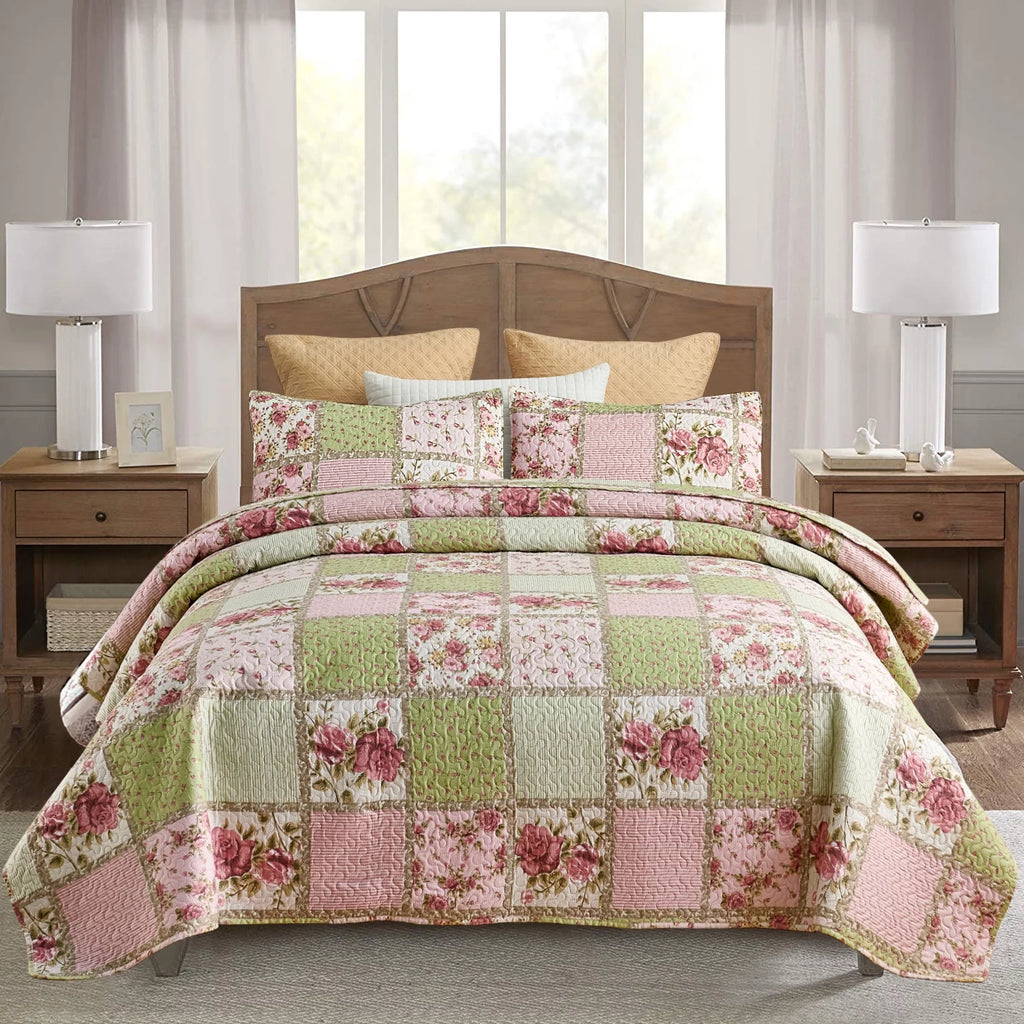 3-Piece Queen Size Reversible Quilt Set K111